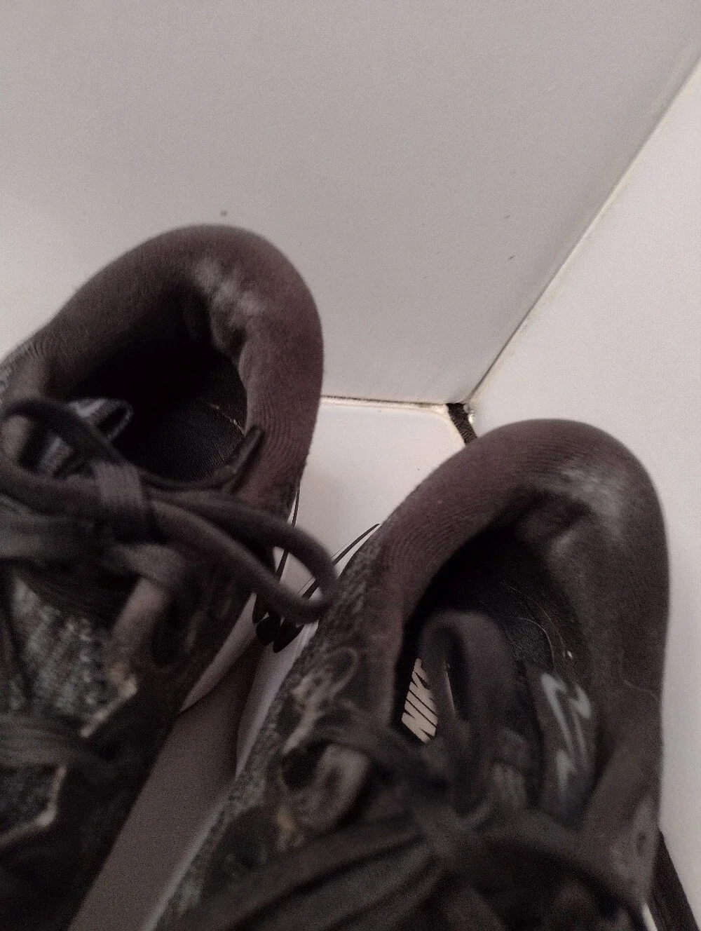 Nike Motiva Black Women's Size 9 Walking Running Shoes Sneakers F